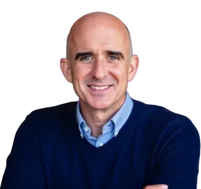 Headshot of David Helfer - Chief Revenue Officer.