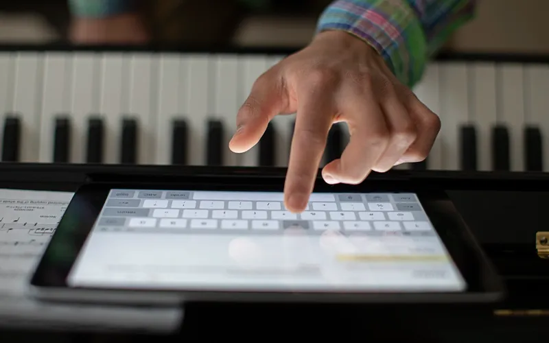 Ipad Program Students Enrolled in 1:1 iPad Programs Improve by up to 370%