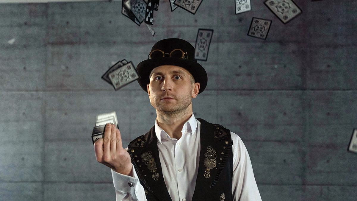 A magician keeps all his cards in the air: illustration of application management with Jamf.