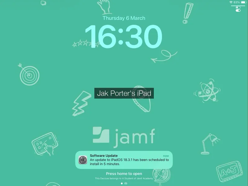 iOS lock screen warning user that an update is scheduled five minutes from now.