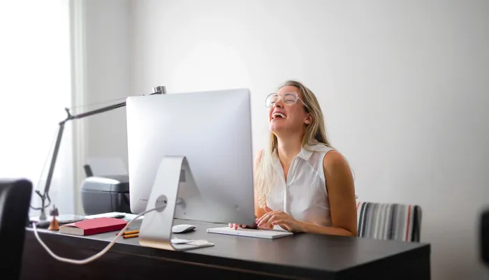 Optimize the Digital Employee Experience for Apple users with Jamf.